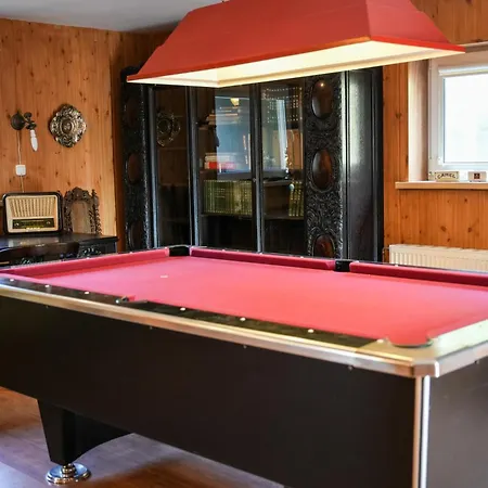 Relaks W Boberkach Prywatna Sala Do Bilarda Bobrowiec (Pomerania)